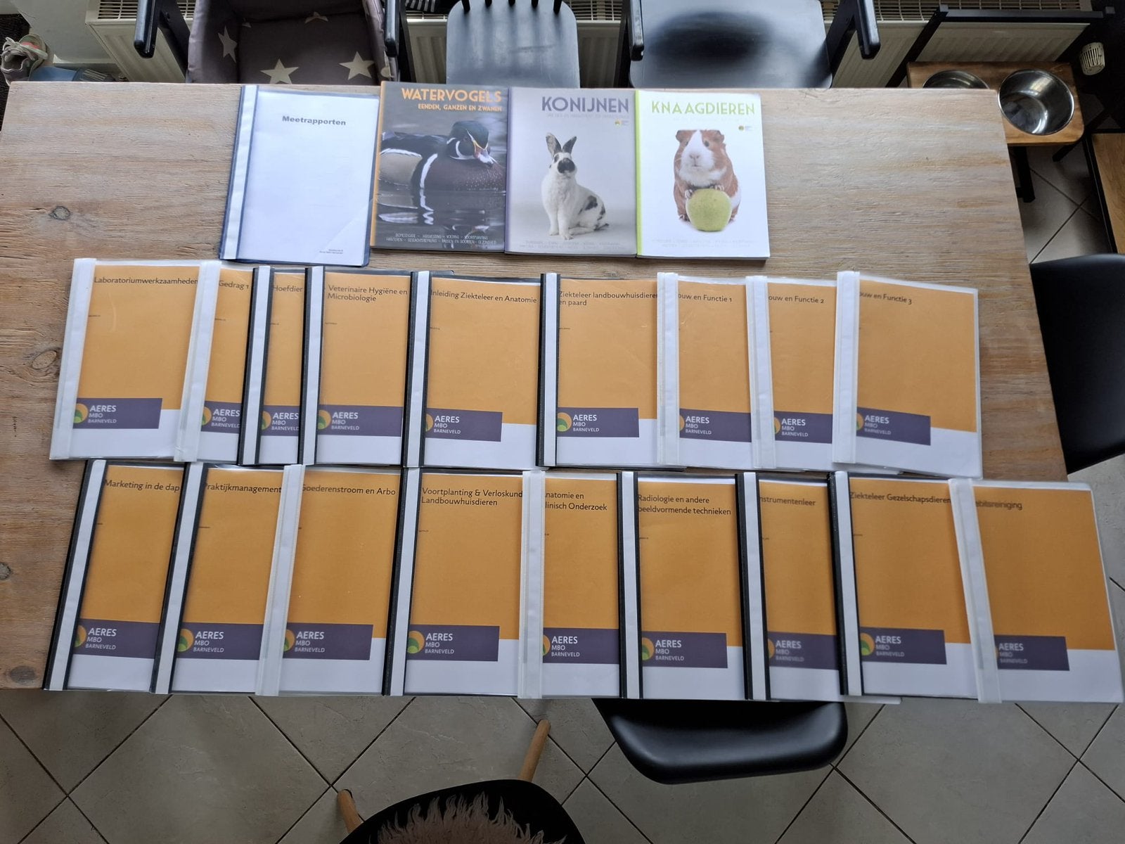 Aeres paraveterinair boeken, Boeken, Ophalen of Verzenden, Zo goed als nieuw, Overige niveaus