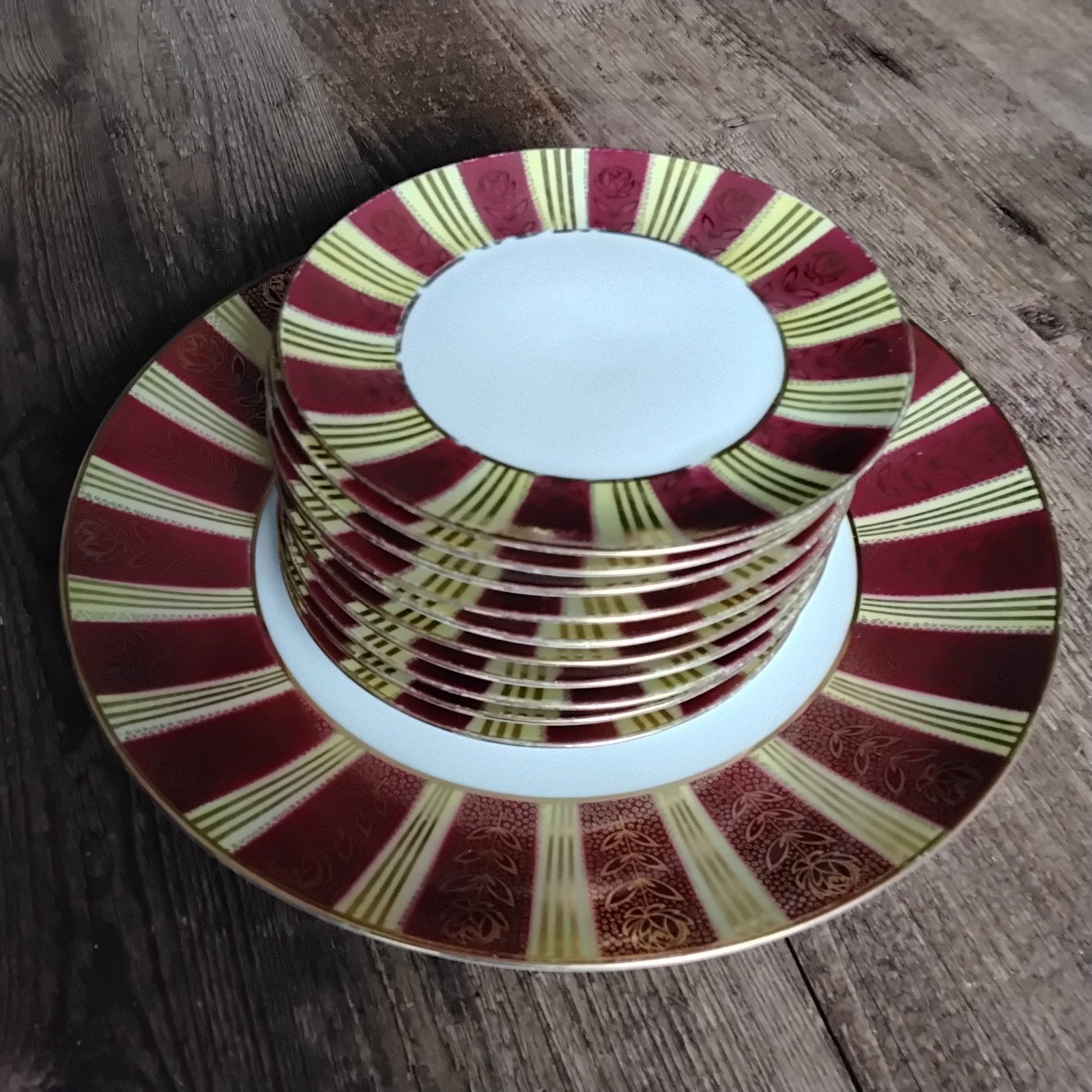Gebakstel 11 delig , wintering ,vintage, Ophalen of Verzenden
