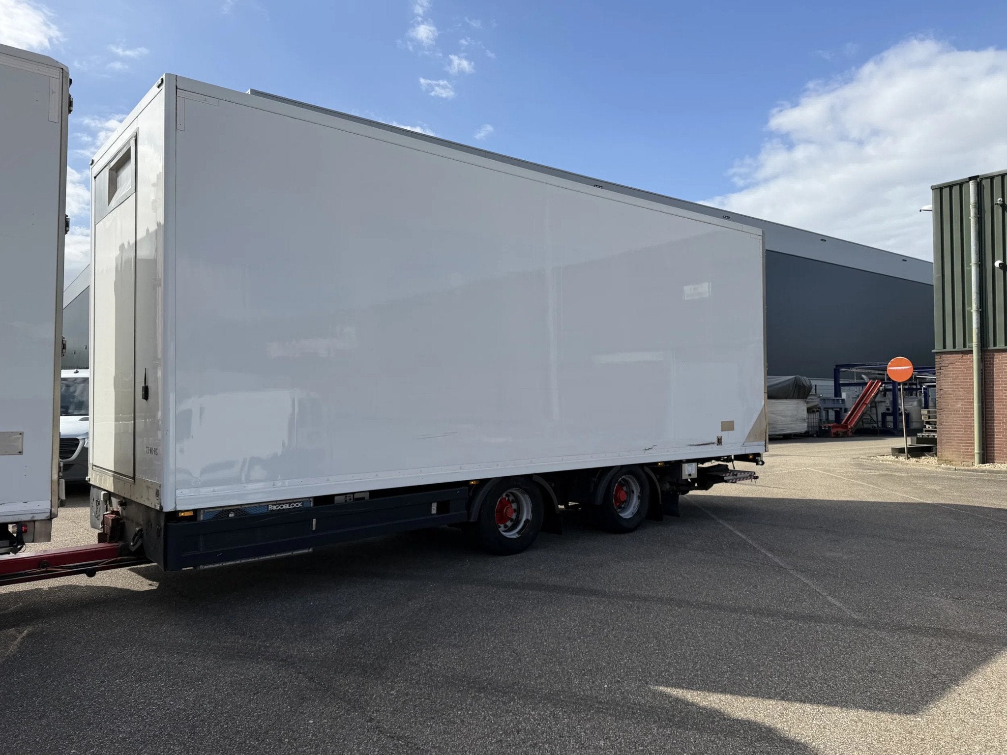 DRACO MZS 218 Koel/Vries Frigoblock-Rollenbaan + klep + door, Auto's, Overige brandstoffen, Origineel Nederlands, Bedrijf, Aanhangers en Opleggers