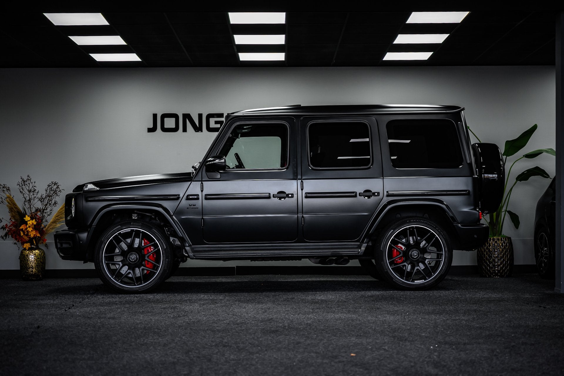 Mercedes-Benz G 63 AMG |Pano|Massage|Distronic|360|Burmester, Auto's, Automaat, G-Klasse, Zwart, Leder