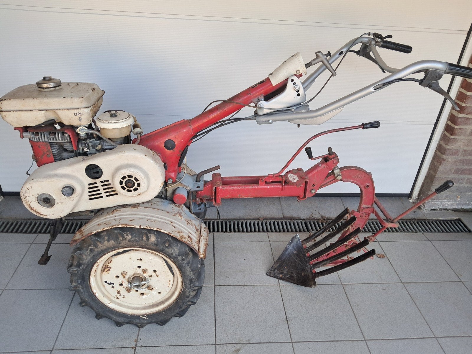 Tuinfrees HONDA F 65 + ploeg, Ophalen, Zo goed als nieuw, Cultivator, Honda