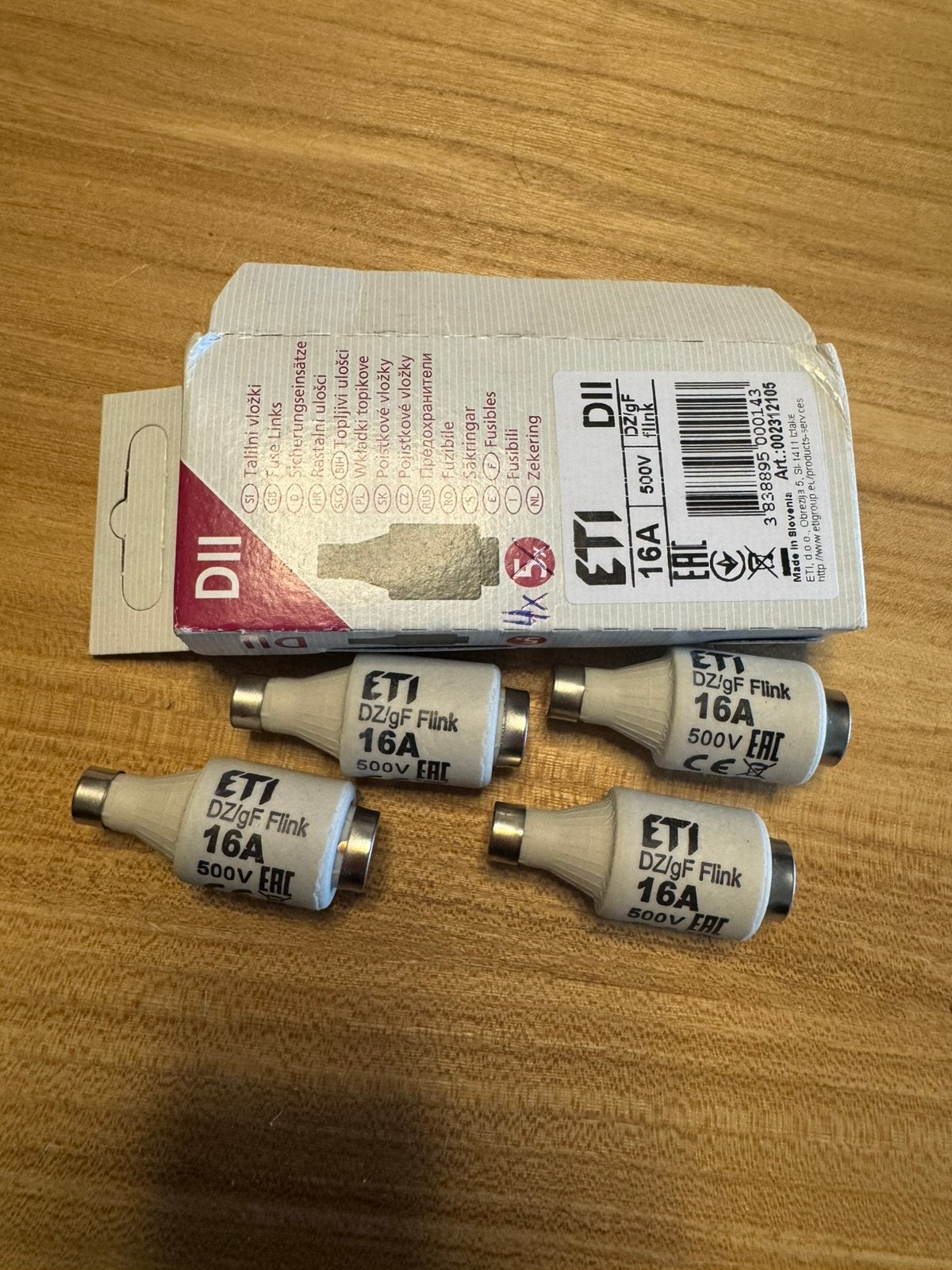 Set van 4 zekeringen 16A 500V ETI 002312105, Ophalen of Verzenden, Zo goed als nieuw, Overige merken, Aardlekschakelaar