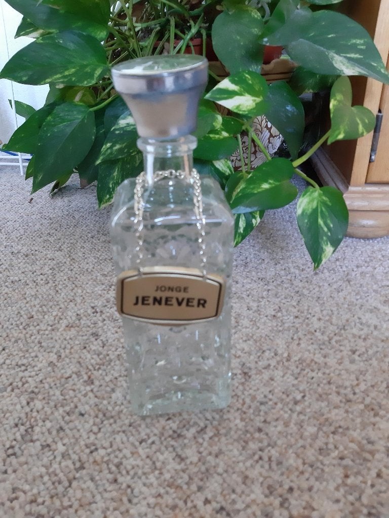 Karaf jenever Gele Rijder, Ophalen