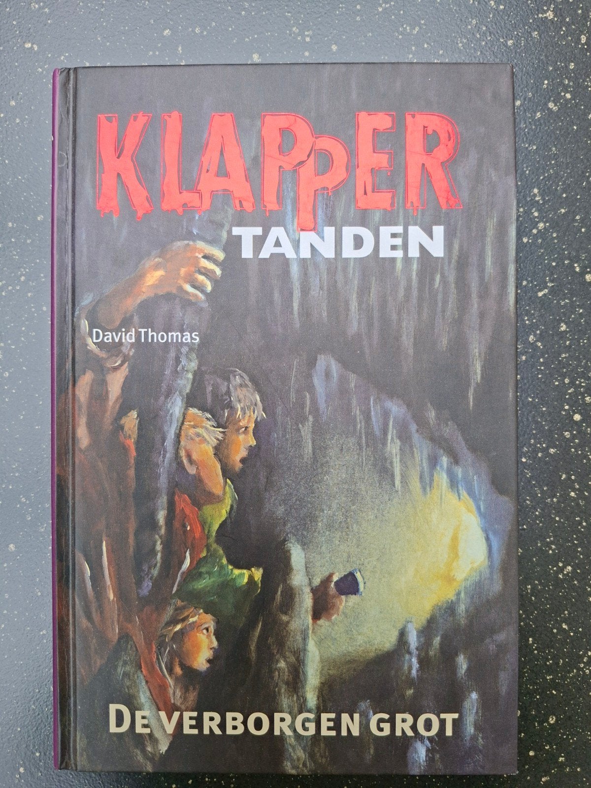 Klappertanden: De Verborgen Grot - Spannend Jeugdboek, Boeken, Kinderboeken | Jeugd | 10 tot 12 jaar, Ophalen of Verzenden, Zo goed als nieuw