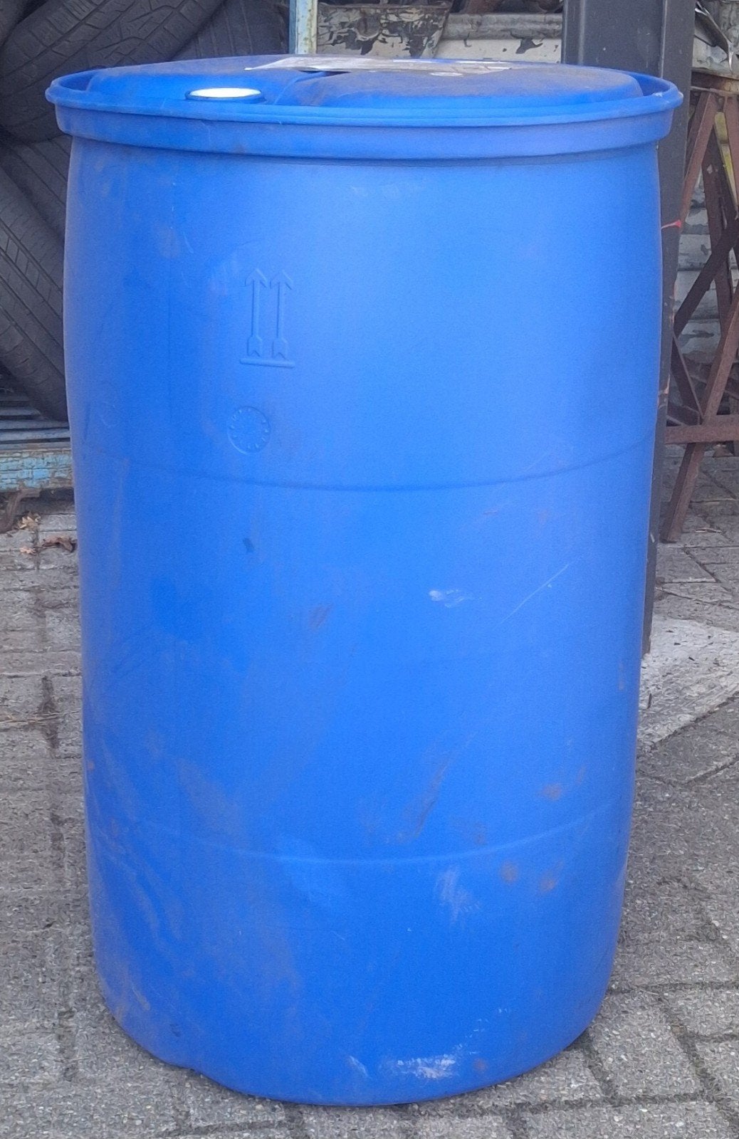 ton, vat, jerrycan - 200 liter, Ophalen, Gebruikt, 40 tot 60 cm, 50 tot 75 cm