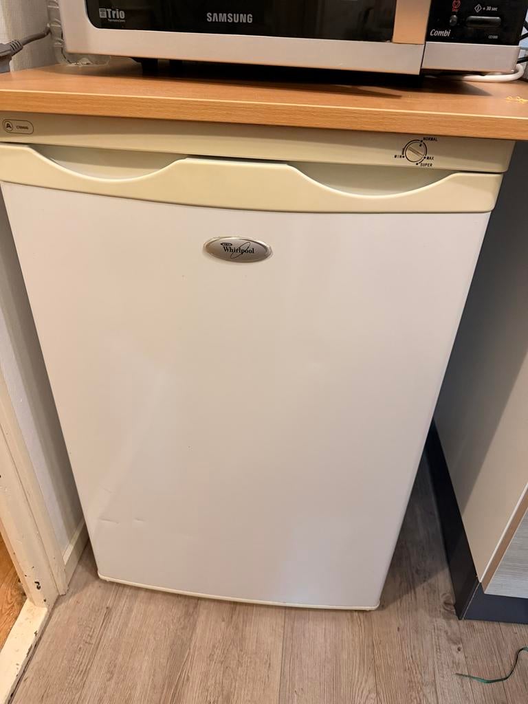 Whirlpool vrieskastje, Witgoed en Apparatuur, Vriezers en Diepvrieskisten, Gebruikt, Minder dan 60 cm, Vrijstaand, Ophalen