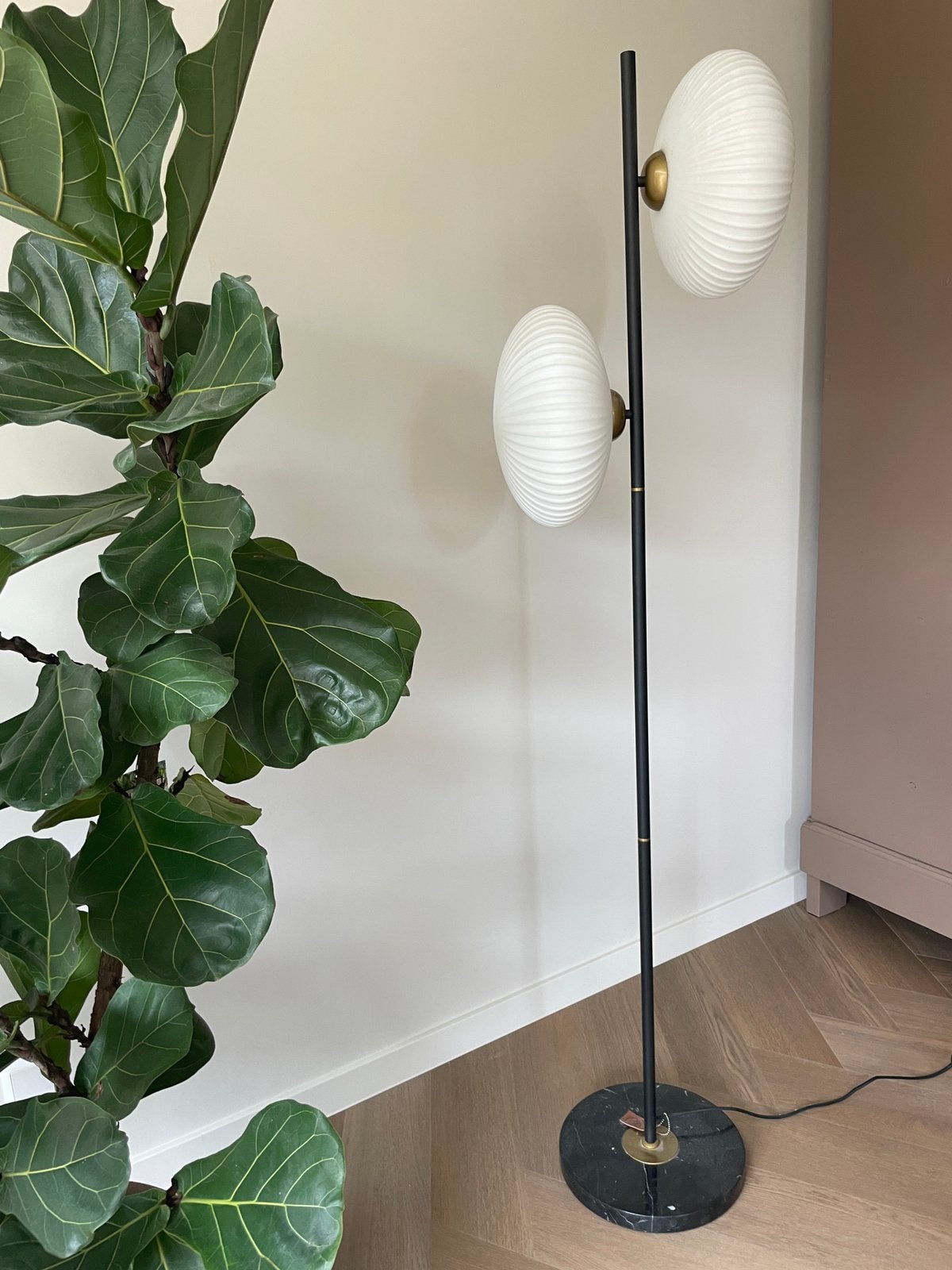 Vloerlamp COCO maison, Huis en Inrichting, Lampen | Vloerlampen, Ophalen, Gebruikt, Glas, Retro vintage