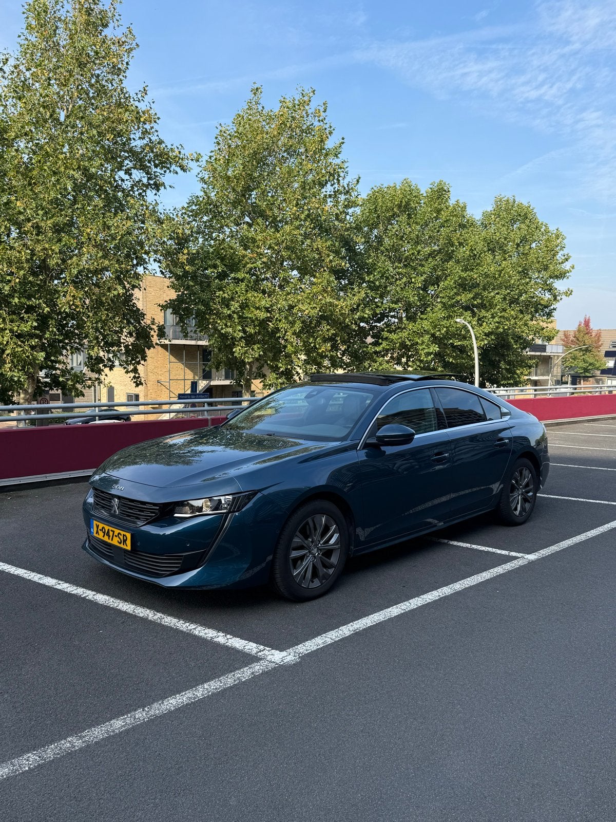 Peugeot 508 1.6 Puretech Pano/S&S/Camera/Carplay, 745 kg, 4 cilinders, 181 pk, Blauw