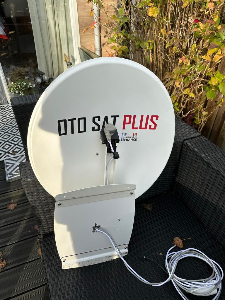 Automatische satellietschotel OTO SAT PLUS, Audio, Tv en Foto, Schotelantennes, Ophalen, Gebruikt, (Schotel)antenne, Overige merken