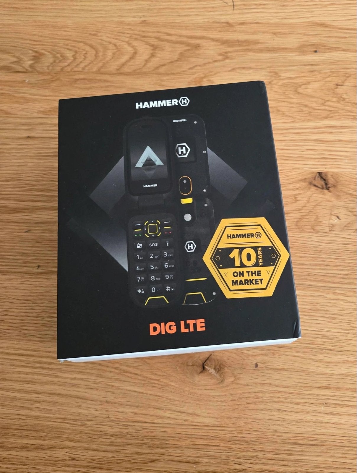Hammer DIG LTE - Robuuste Klaptelefoon - Simlockvrij, Telecommunicatie, Nieuw, Inklapmodel, Ophalen of Verzenden, Minder dan 3 megapixel