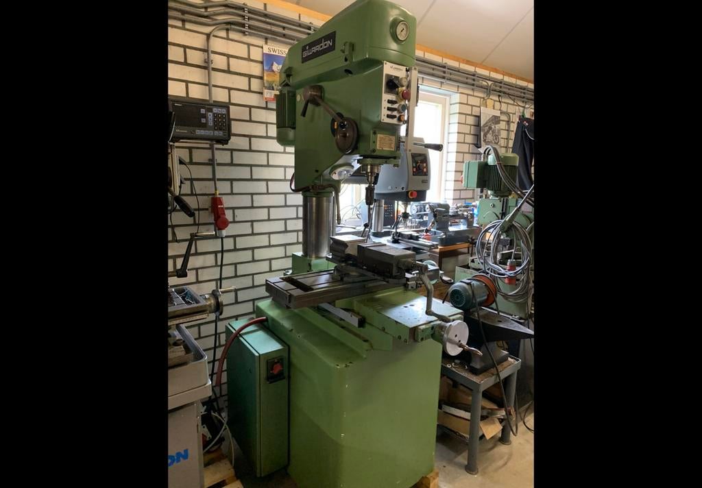 Gillardon GK 40 VE. boor/tap / freesmaschine met digitaal, Ophalen, Zo goed als nieuw