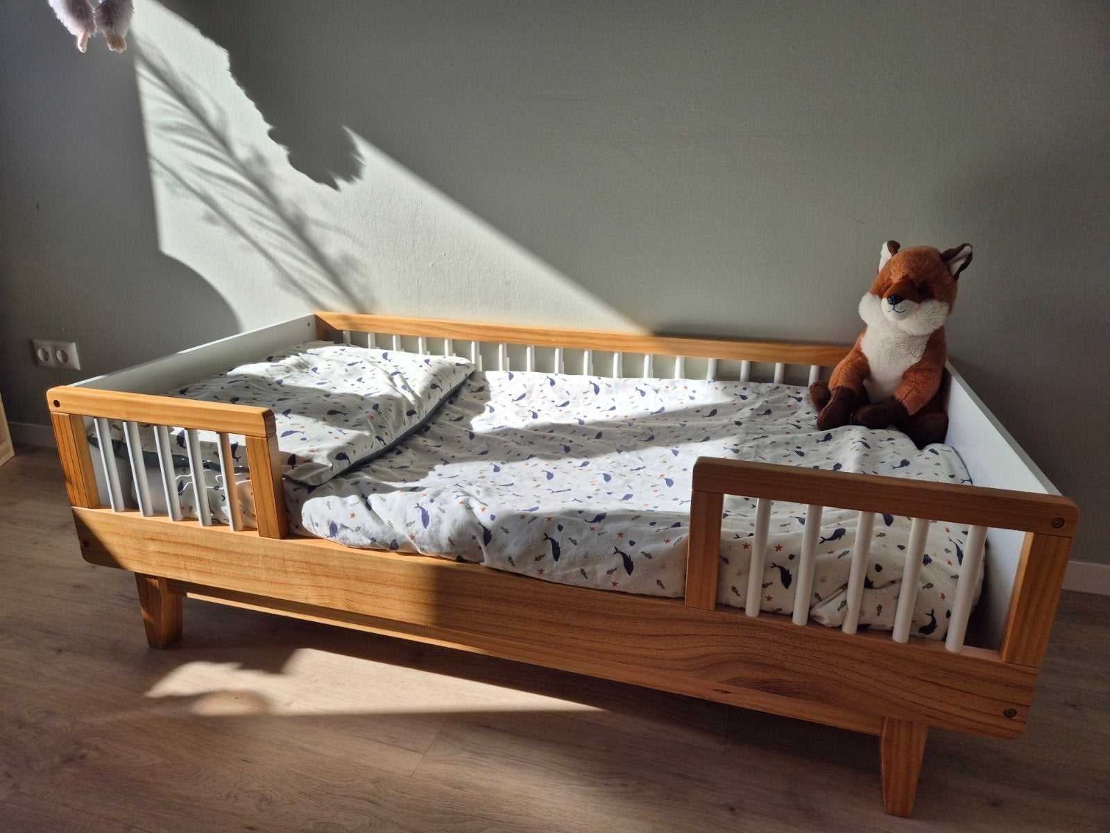 Peuterbed Petit Amelie - Hout/Wit, Ophalen, Gebruikt, Wit, 190 cm of minder