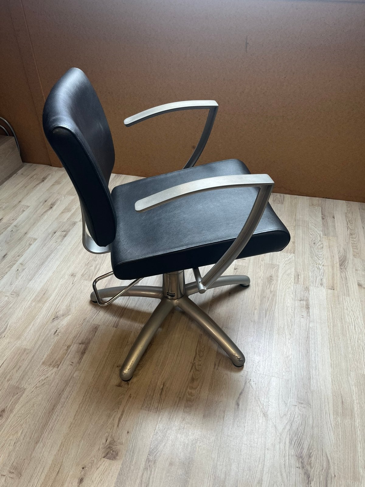 Kappersstoel, Ophalen, Zwart, Leer, Eén