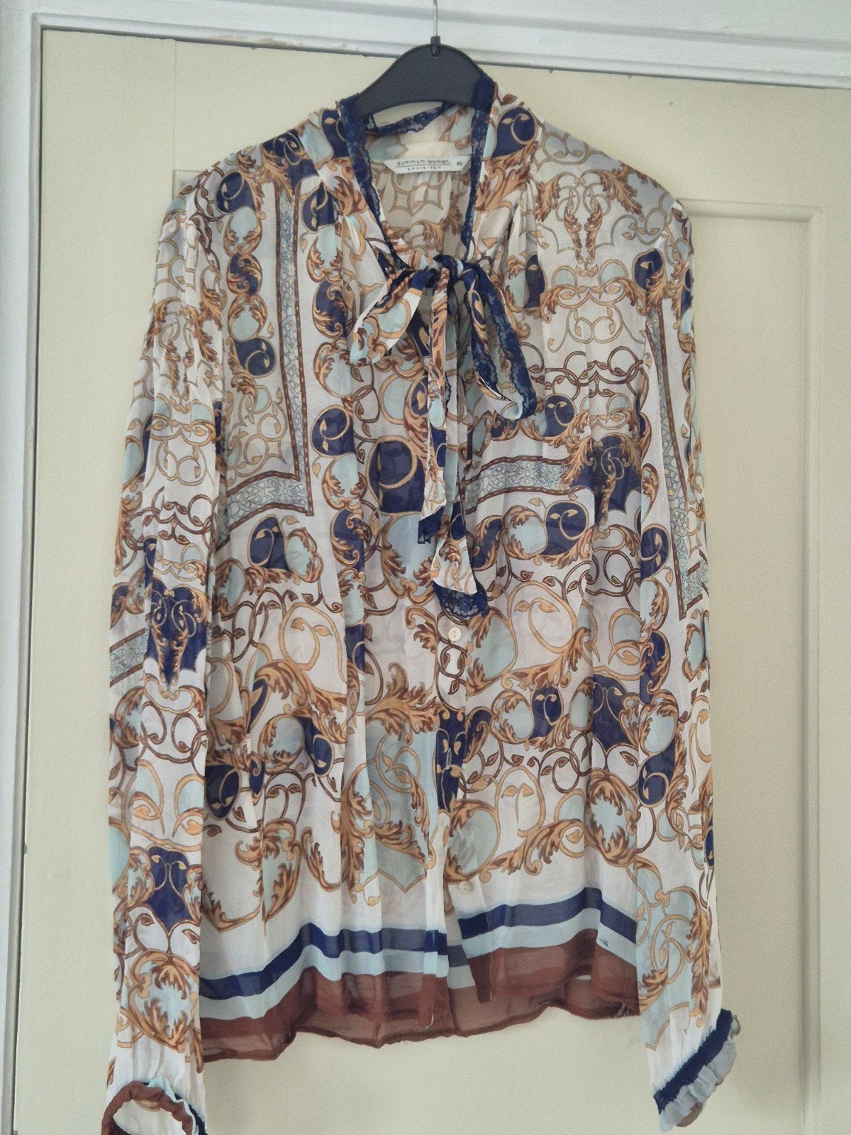 Blouse van Summum beige, blauw, bruin en goud details. Maat, Summum Woman, Bruin, Maat 42/44 (L), Ophalen of Verzenden