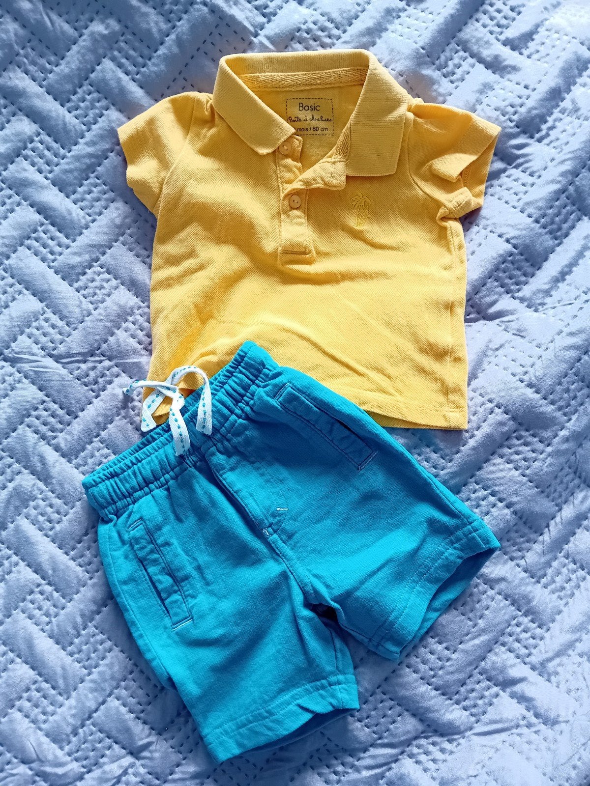 Polo &  Korte Broek . Maat 56-62, Kinderen en Baby's, Ophalen of Verzenden, Zo goed als nieuw, Setje, Jongetje