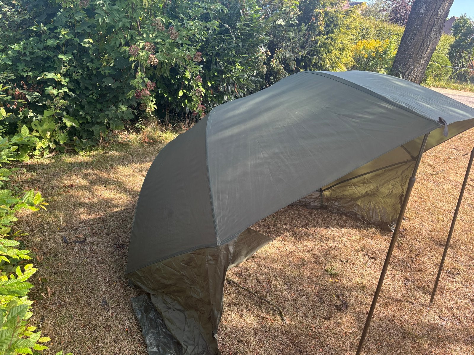 X2 Vissersparaplu / Brolly - Opberghoes beschadigd, Watersport en Boten, Hengelsport | Algemeen, Ophalen, Gebruikt
