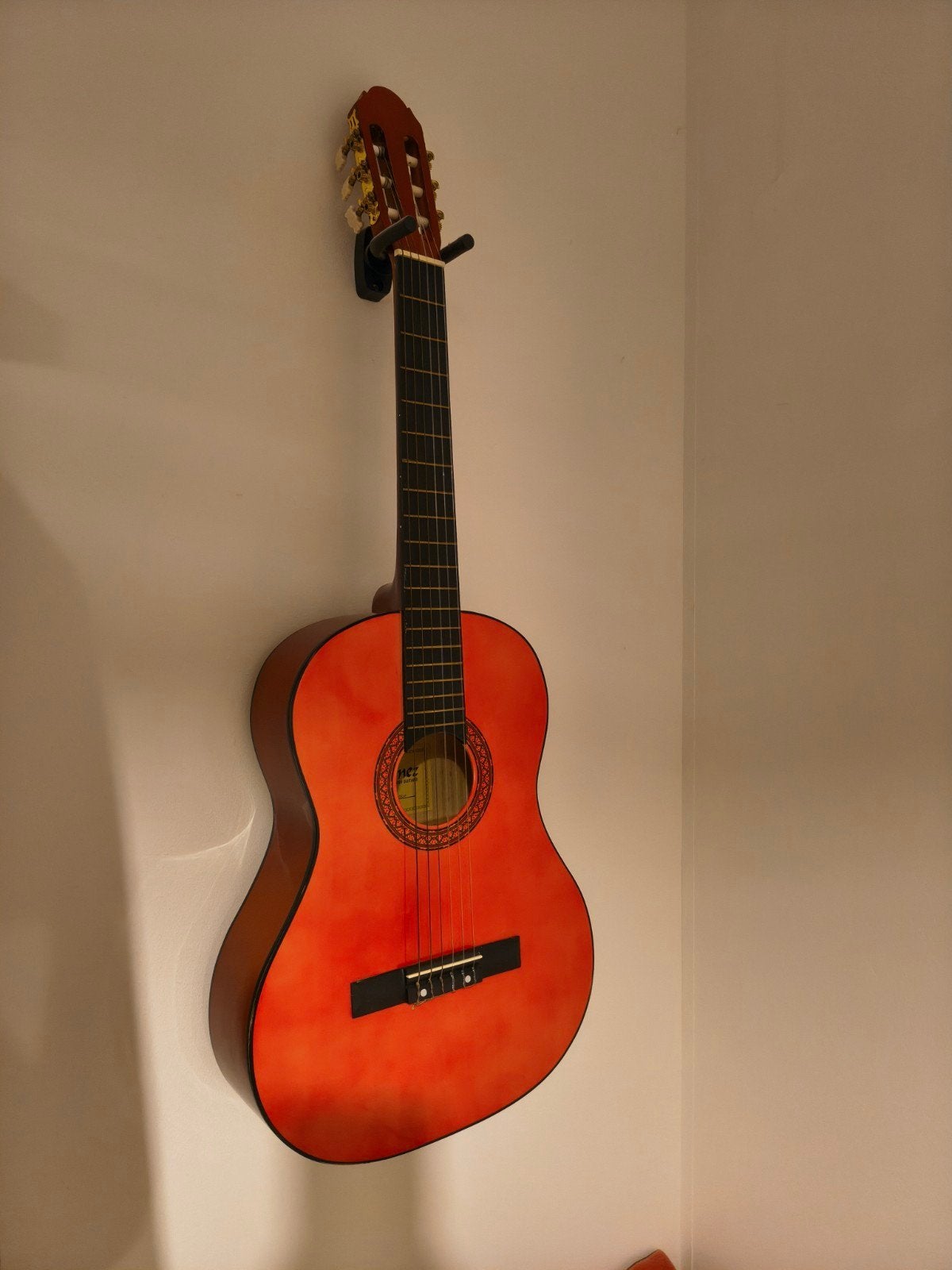Gitaar houder muur, Ophalen, Zo goed als nieuw