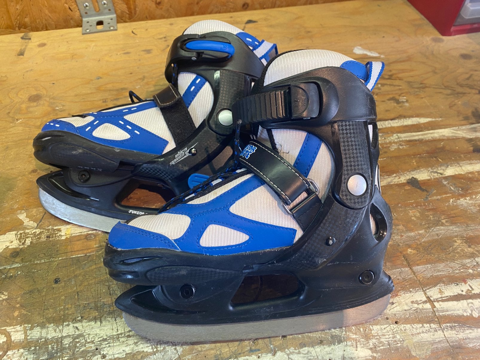 Schaatsen 32 - 35, Sport en Fitness, Schaatsen, Gebruikt, IJshockeyschaatsen, Ophalen, Overige merken