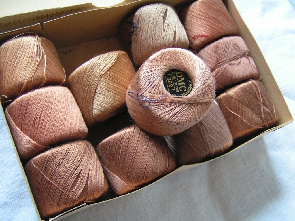 doosje DMC bolletjes nr AA 864, Verzenden, Nieuw, Borduurgaren of Zijde