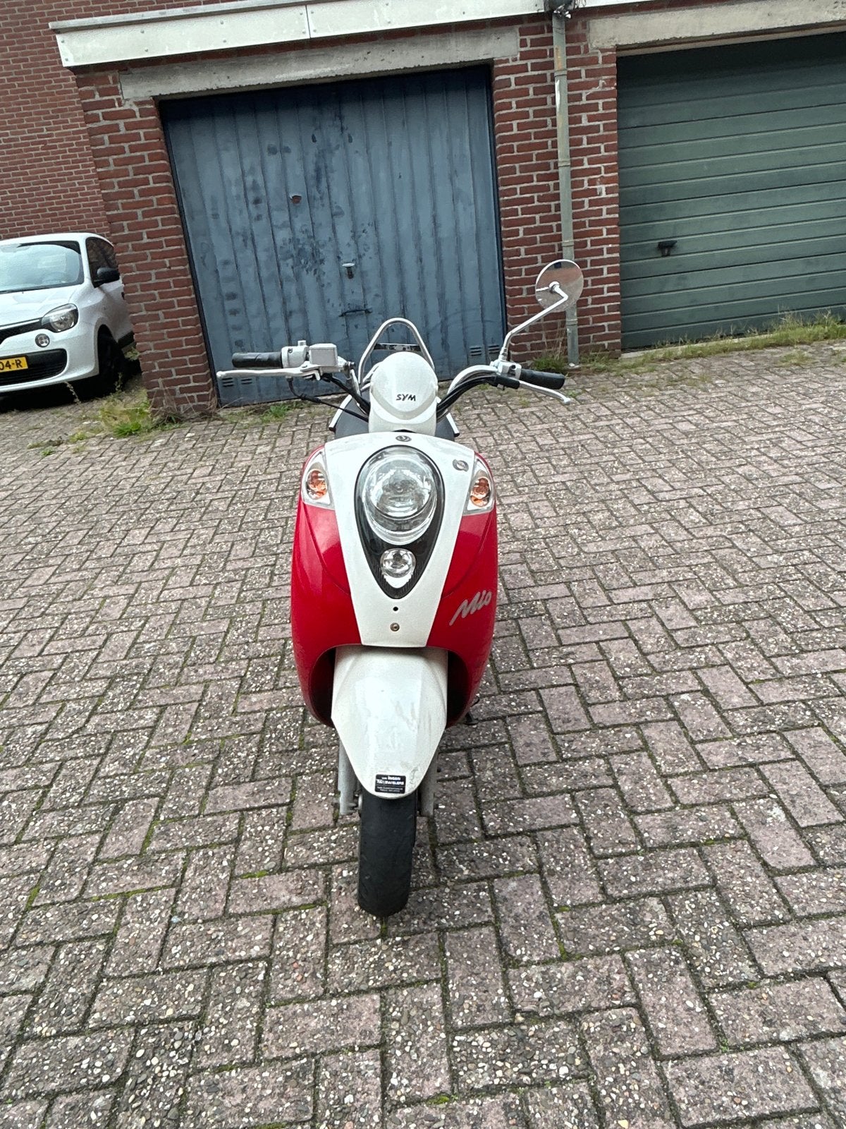 SYM Mio 50 Scooter - Rood/Wit, Ophalen, Gebruikt, Benzine, SYM
