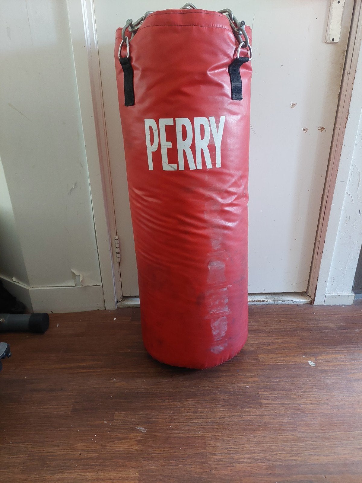 Rode Perry Bokszak met Kettingen - Gebruikt, Ophalen of Verzenden, Gebruikt, Bokszak