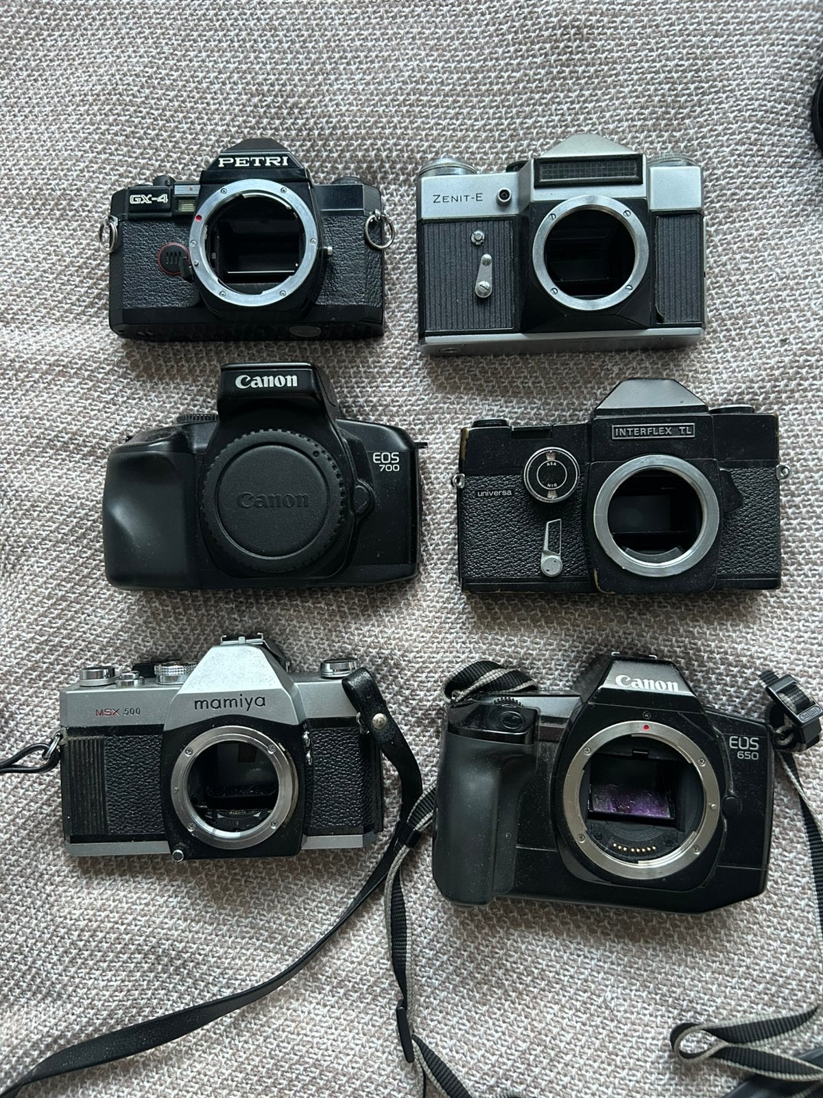 Partij vintage camera bodies – Canon, Mamiya, Zenit, Petri, Ophalen of Verzenden, Zo goed als nieuw, Canon, Geen optische zoom