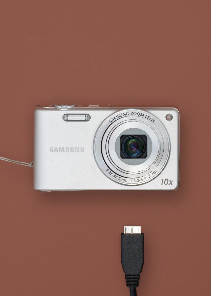 Samsung PL-211 14 Megapixel / 10x Zoom, 14 megapixels, Gebruikt, Beeldstabilisatie, Oplader