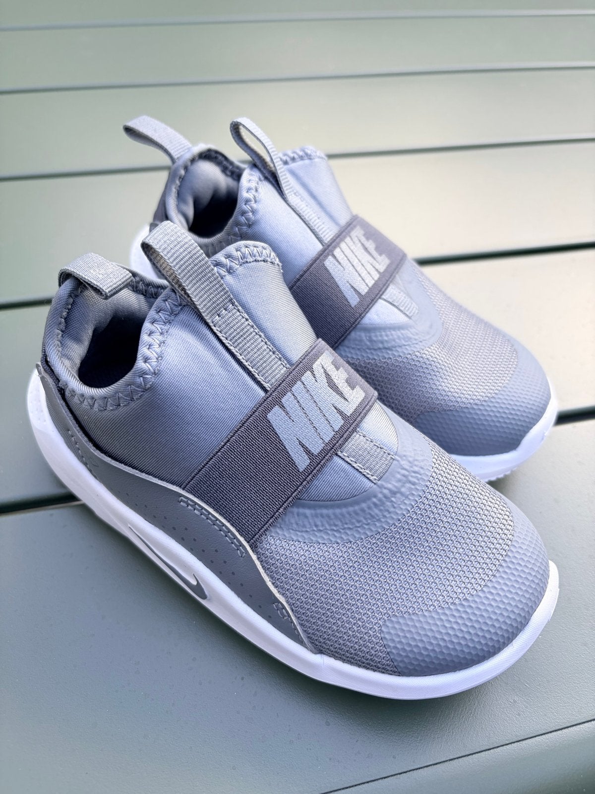 Nike Flex Advance Sportschoenen - Grijs maat 26, Ophalen, Nieuw, Jongen of Meisje, Sportschoenen