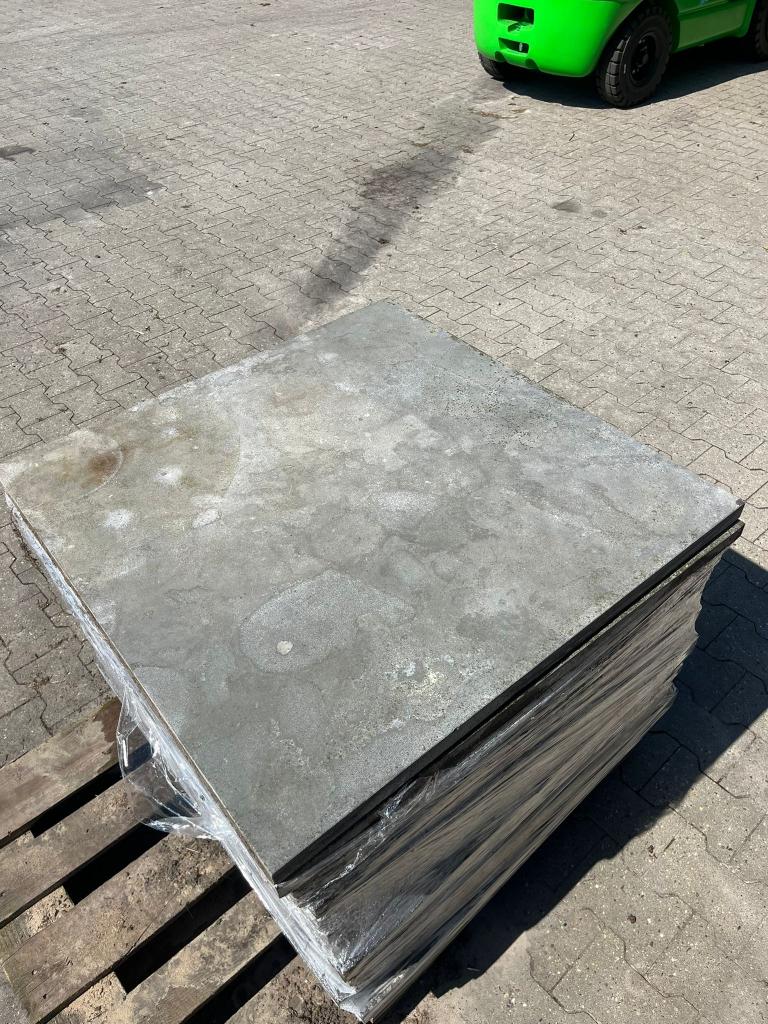 Partij Chinees Hardsteen Tegels – 80x80x3 cm – 198 stuks, Tuin en Terras, Ophalen, Gebruikt, Terrastegels, Natuursteen