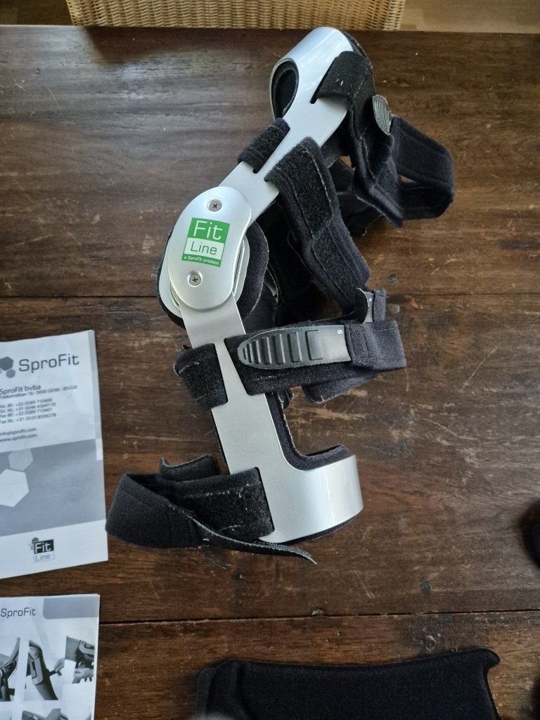 kniebrace rechts, Ophalen of Verzenden, Nieuw