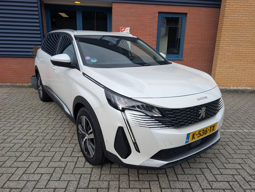 Peugeot 5008 1.2 PT BL. ALLURE,---BTW auto--- 7persoons, PDC, Gebruikt, Euro 6, 1199 cc, 7 stoelen