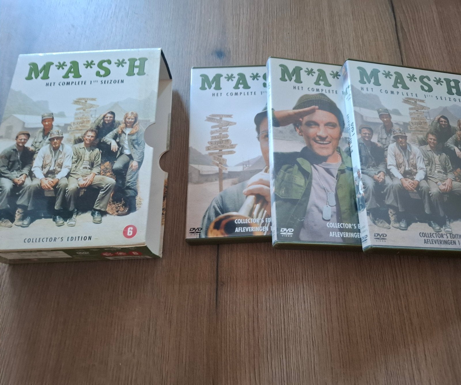 M*A*S*H - Het Complete 1e Seizoen (Collector's Edition) DVD, Cd's en Dvd's, Dvd's | Tv en Series, Ophalen, Engels, Seizoen 1, Speciale editie