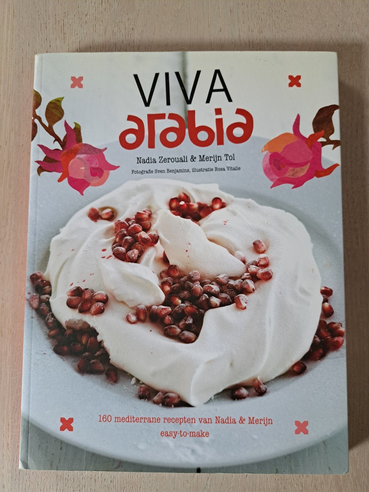 Viva Arabia - Nadia Zerouali en Merijn Tol

In uitstekende c, Boeken, Ophalen of Verzenden, Zo goed als nieuw, Midden-Oosten en Marokko