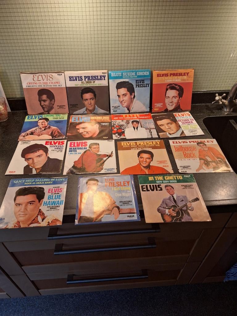 Elvis Presley Singles Collectie - 15 Stuks, Gebruikt, Fotohoes, 7 inch, Single