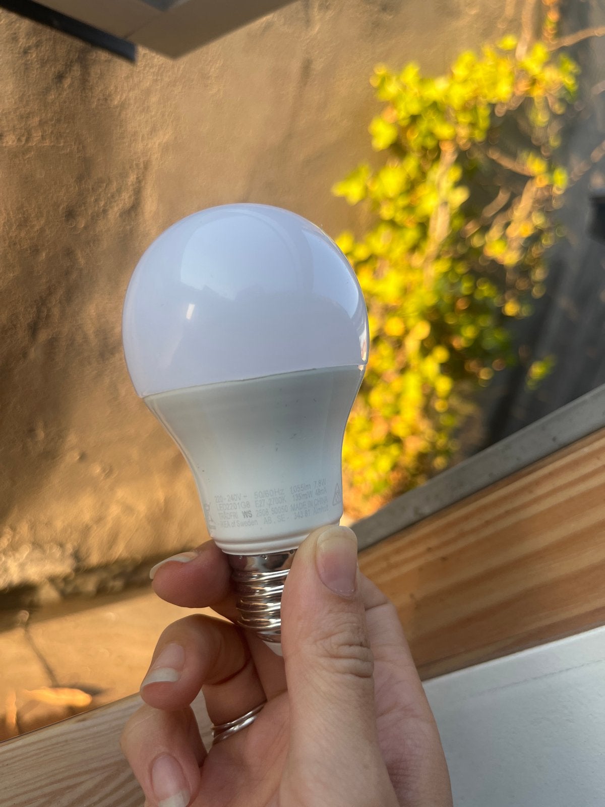 IKEA Smart Home Set: 3 LED lampen, Home Hub & 2 stekkers, Huis en Inrichting, Ophalen, Wit, Smart home compatibel, Zo goed als nieuw
