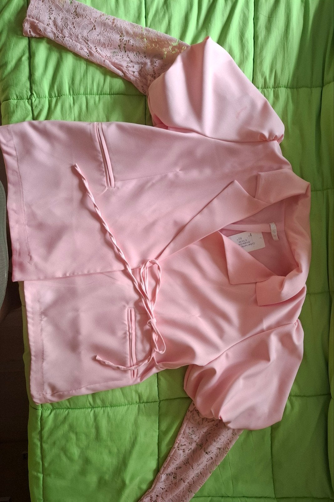 Roze Colber met Kanten Mouwen - Amalie-Zalm, Maat 38/40 (M), Nieuw, Ophalen of Verzenden, Jasje