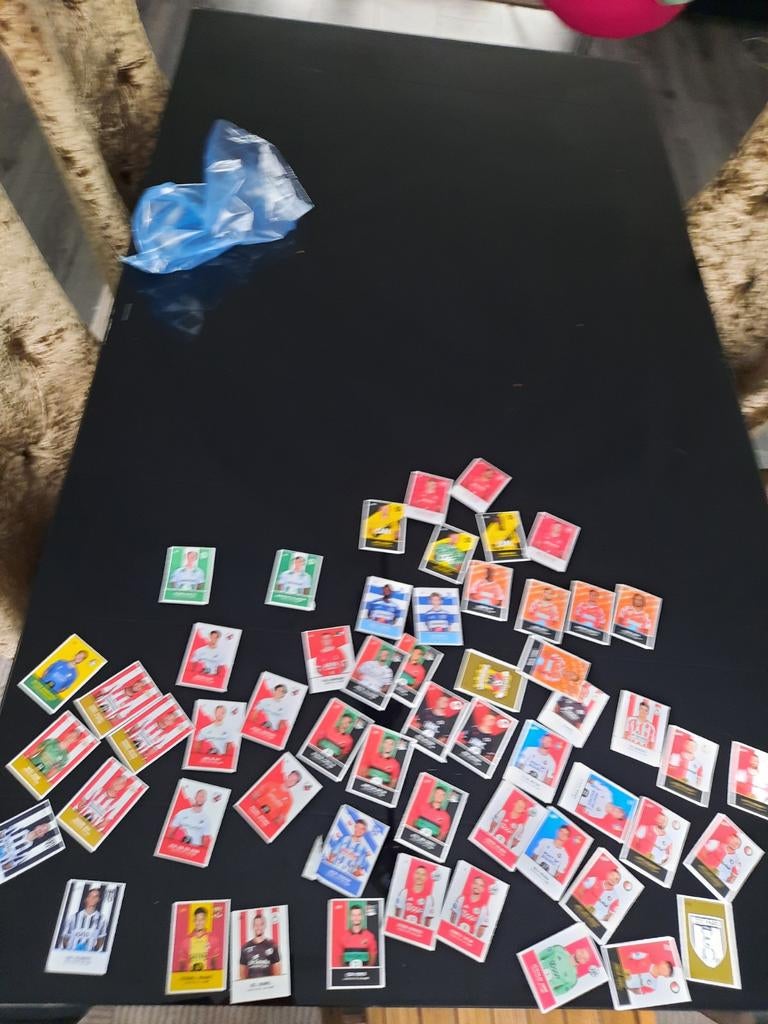 100 voetbalplaatjes van Albert Heijn, Verzamelen, Supermarktacties, Ophalen of Verzenden