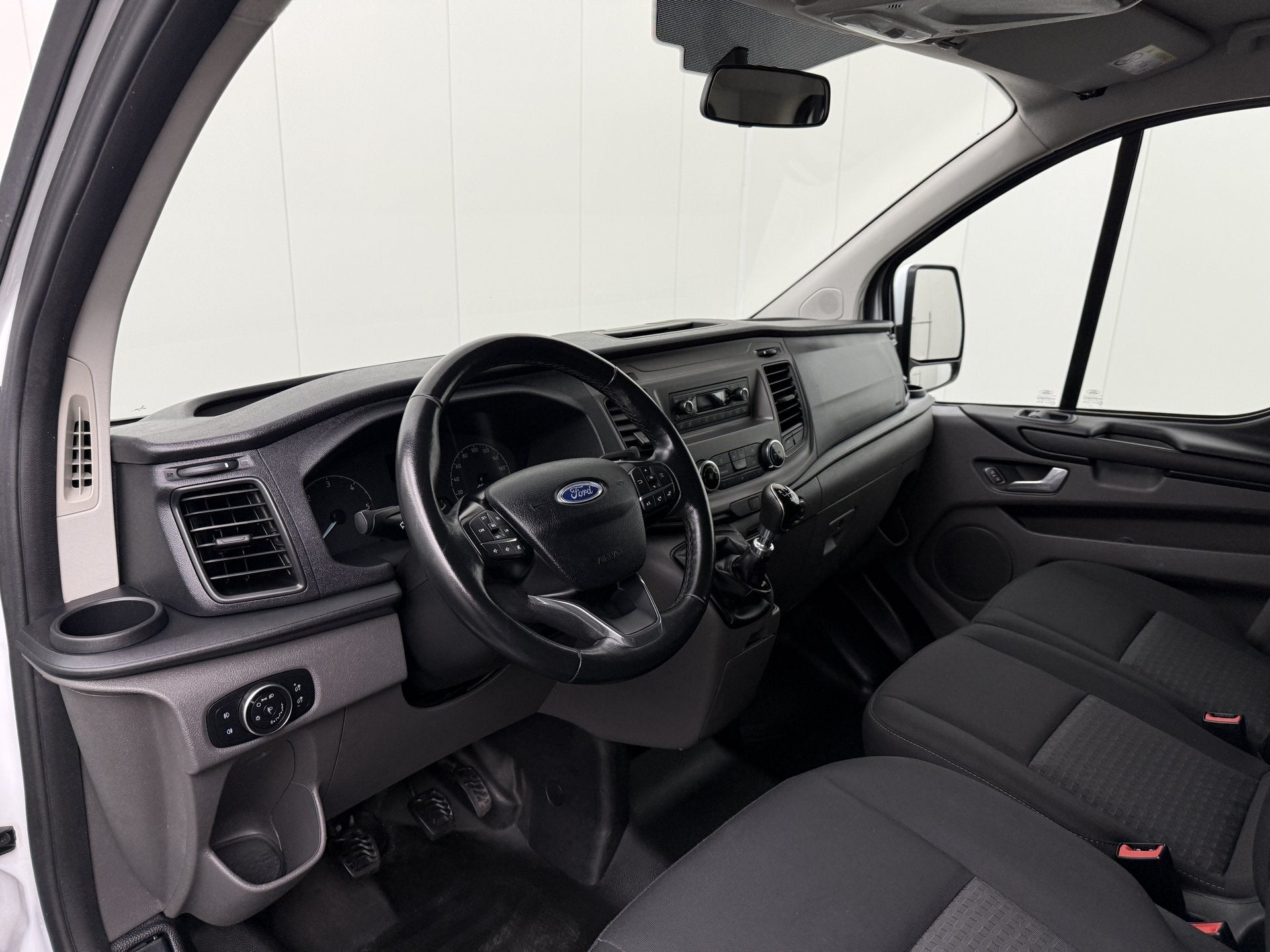 Ford Transit Custom 2.0TDCI Achterdeuren | 2500Kg Trekgewich, Voorwielaandrijving, 4 cilinders, 2500 kg, Wit