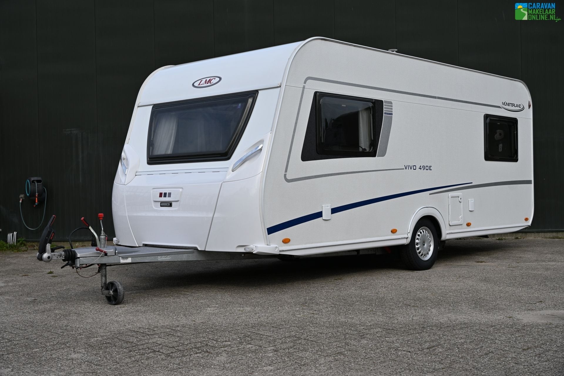 LMC Vivo 490 E Mover Cassette Luifel Enkele bedden, Caravans en Kamperen, Kachel, Rondzit, Bedrijf, 5 tot 6 meter