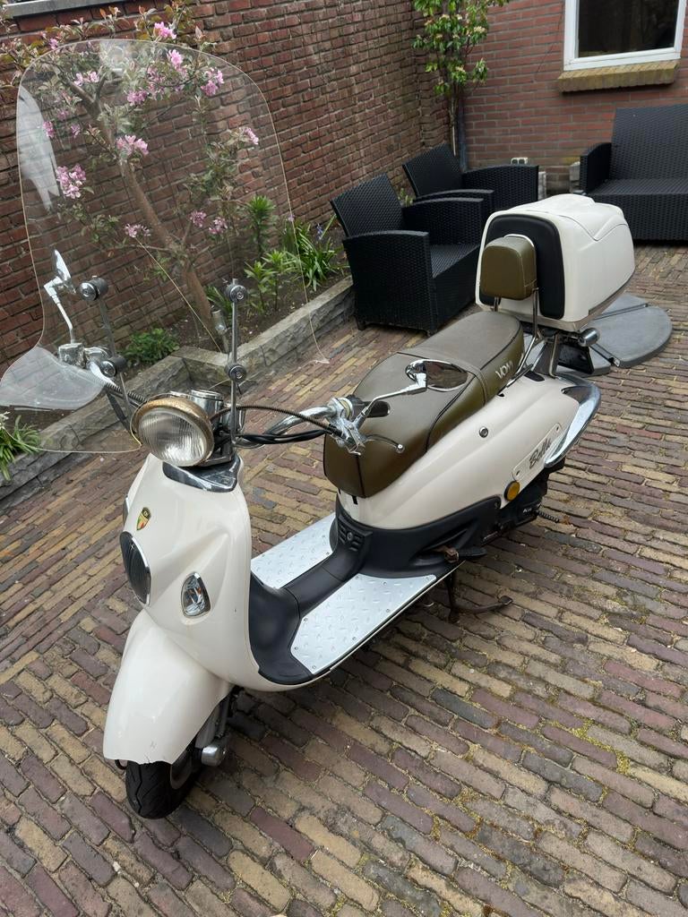 Retro scooter Bella - Weinig kilometers, rijdt super!, Ophalen of Verzenden, Gebruikt, Benzine, Overige merken
