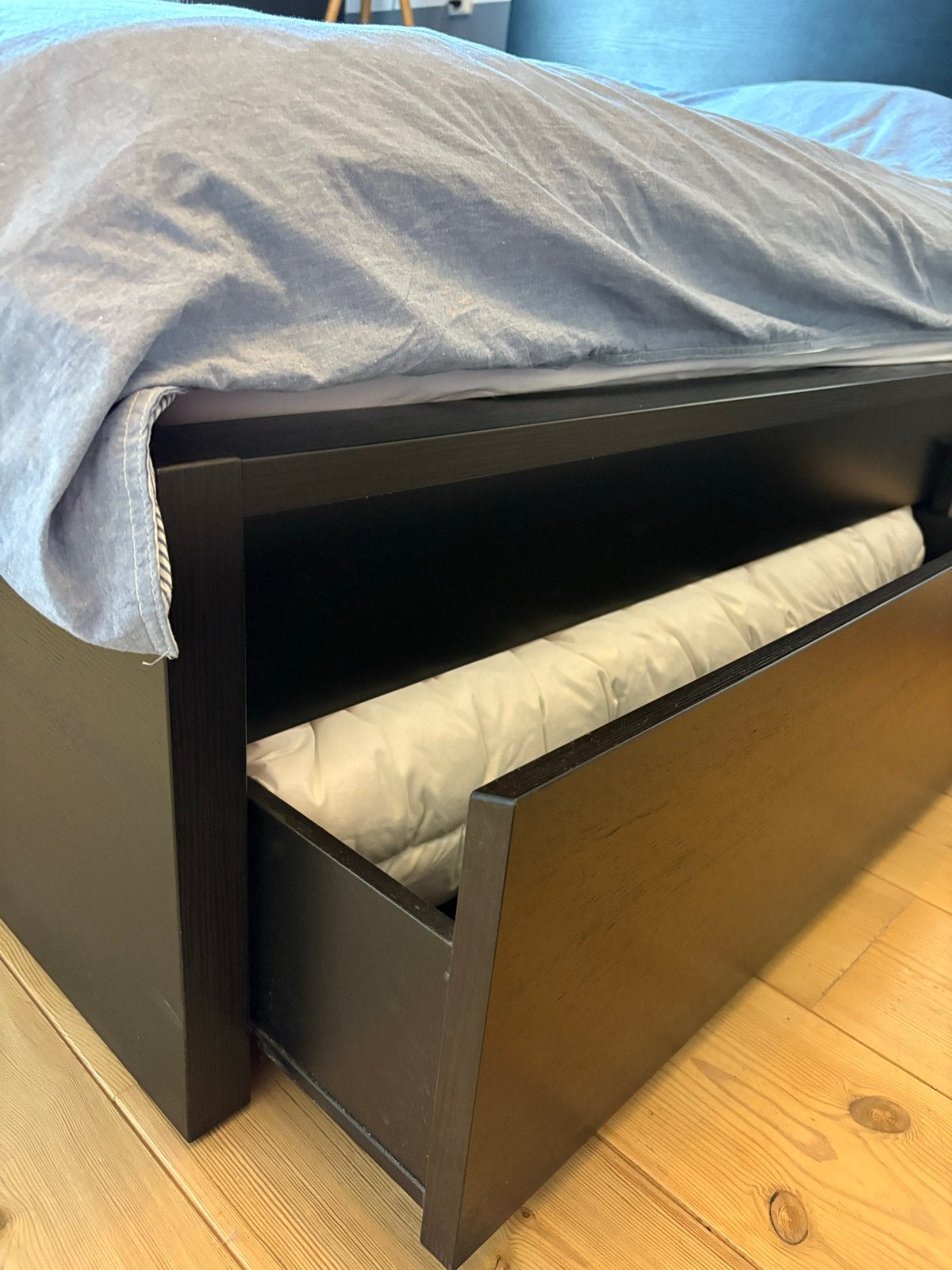 IKEA houten tweepersoonsbed met 4 laden + matras (optioneel), Ophalen, Gebruikt, Zwart, Tweepersoons