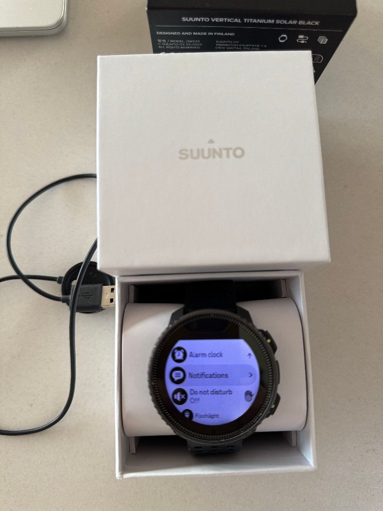 Suunto Vertical Titanium Solar, Gebruikt, Stappen, Zwart, Ophalen of Verzenden
