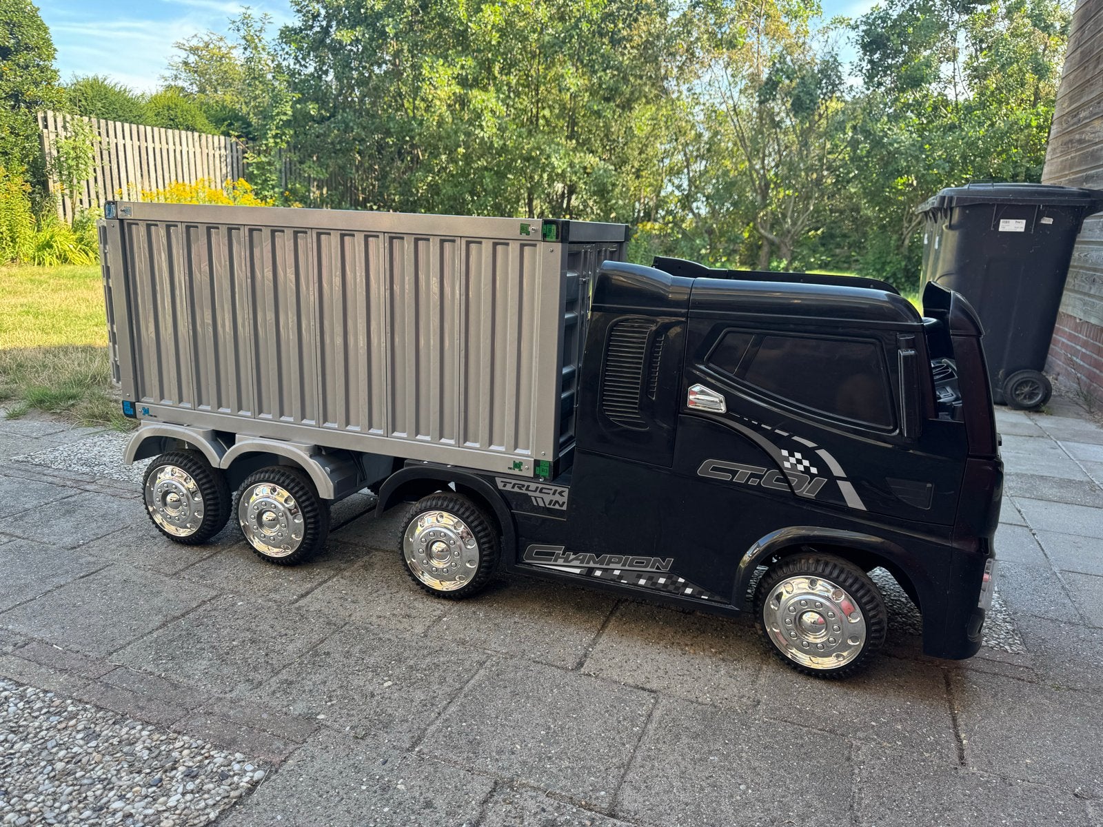 Elektrische kinder truck vrachtwagen auto, Ophalen, Zo goed als nieuw, Afstandsbediening