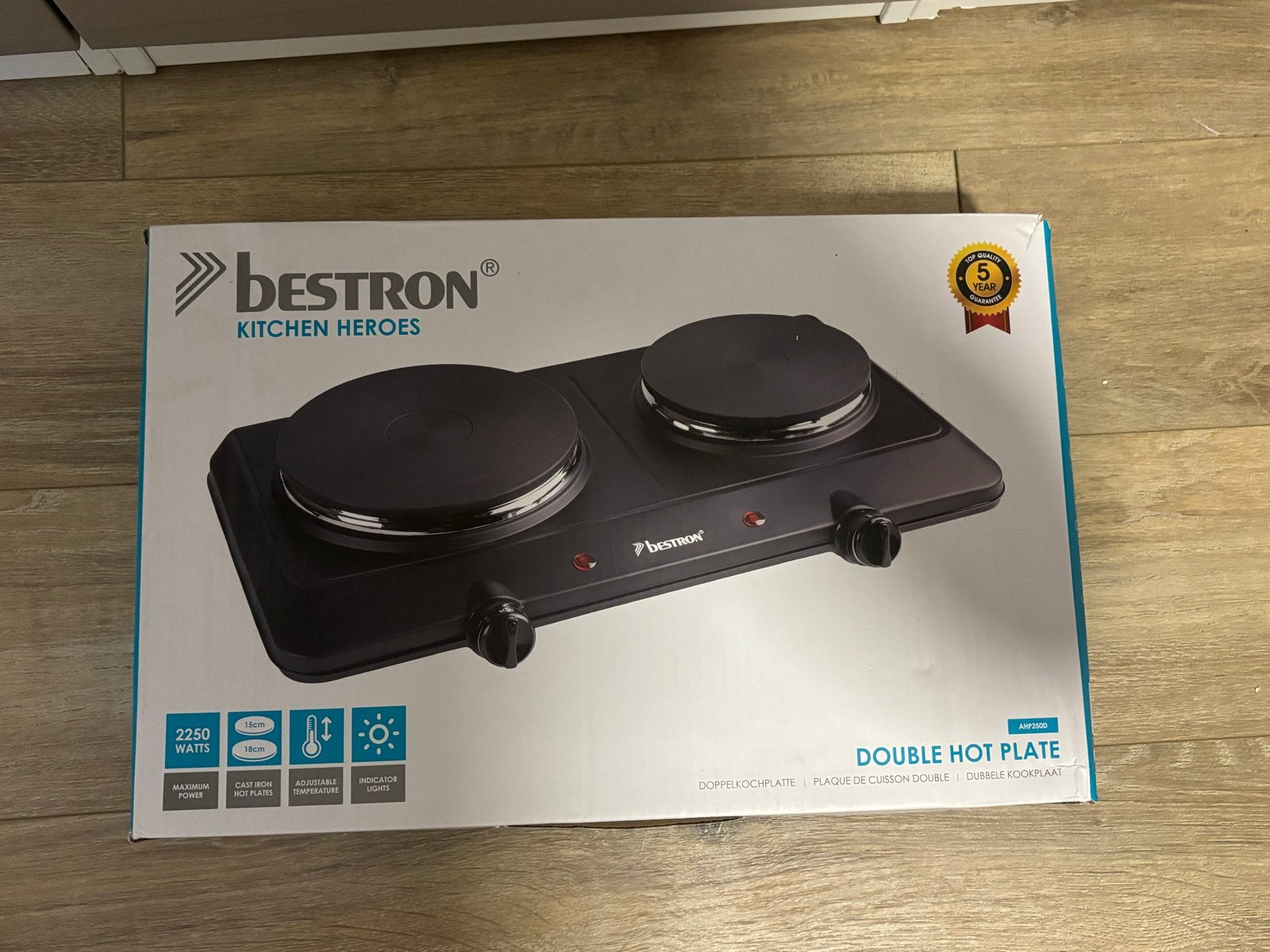 Bestron Elektrische kookplaat, Witgoed en Apparatuur, Kookplaten, Ophalen, 3 kookzones of minder, Zo goed als nieuw, Vrijstaand