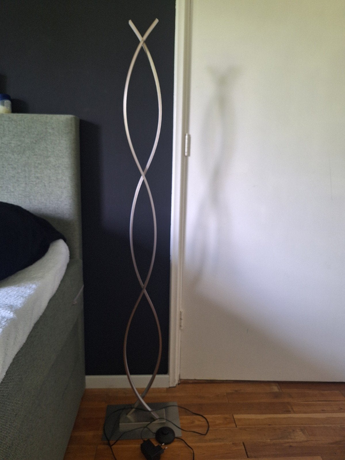Moderne speelse vloerlamp, Ophalen, Gebruikt, E27 (groot), Metaal