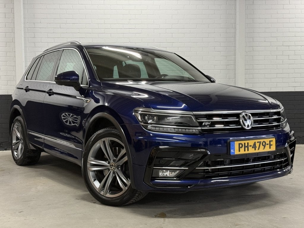 Volkswagen Tiguan 2.0 TSI 4Motion R-Line! Pano, HUD, 360 Cam, Auto's, Automaat, Dealer onderhouden, Gebruikt, 4 cilinders