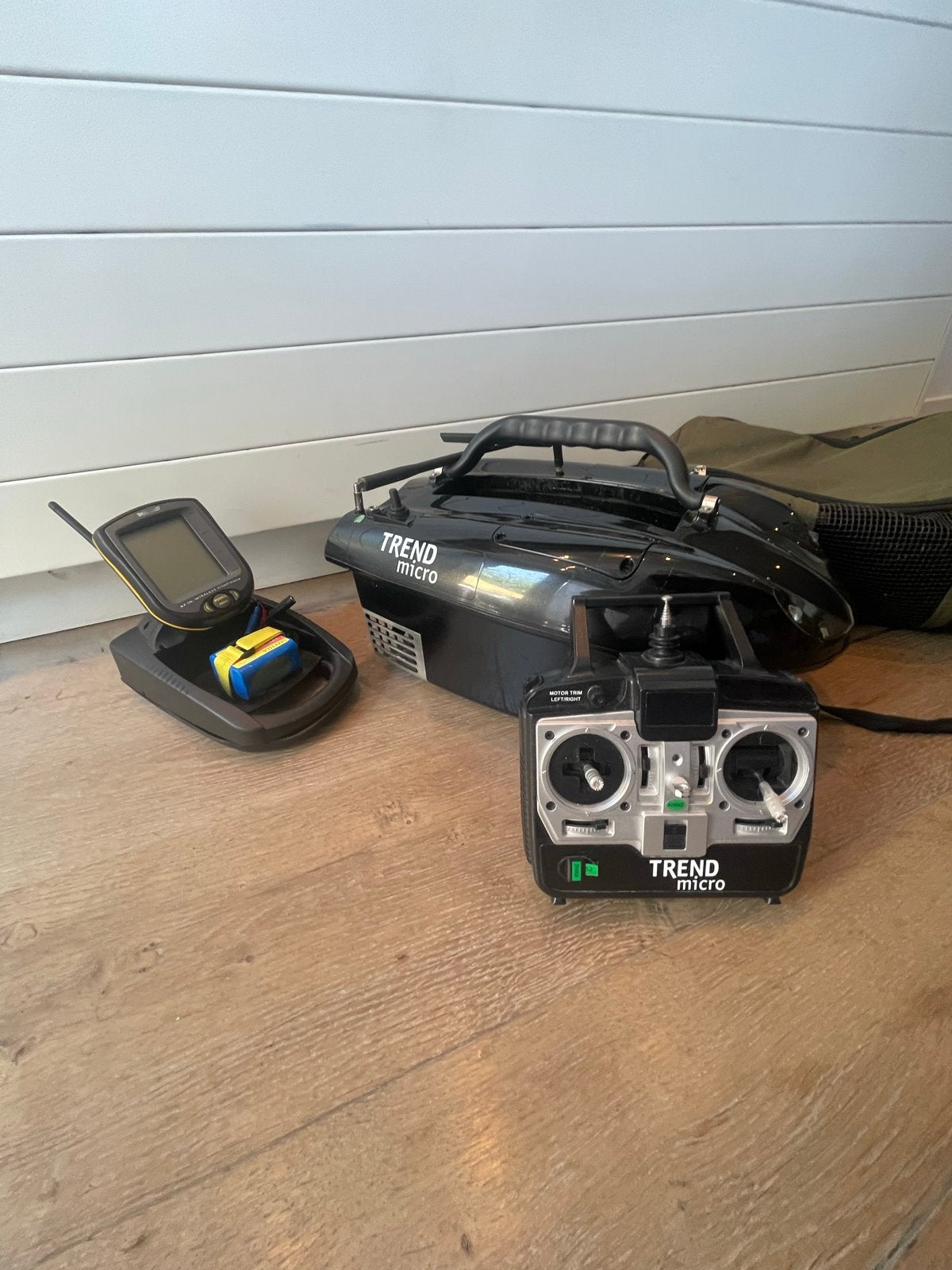 Trend Micro Voerboot Karpervissen met Fishfinder, Watersport en Boten, Ophalen, Gebruikt, Overige typen