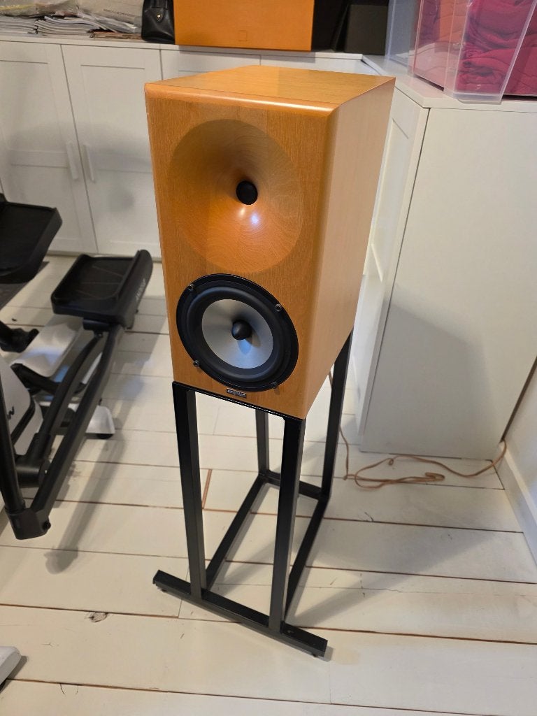 amphion Luidsprekers op standaard en Vincent Mono Versterker, Losse componenten, Zo goed als nieuw, Speakers, Ophalen