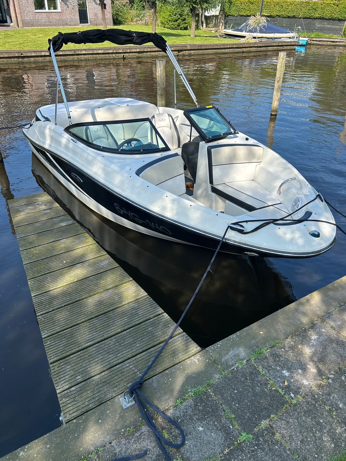 Sea Ray 190 sport uit 2014 met trailer, Watersport en Boten, Speedboten, Gebruikt, Sea Ray, Benzine, 120 tot 200 pk, Binnenboordmotor