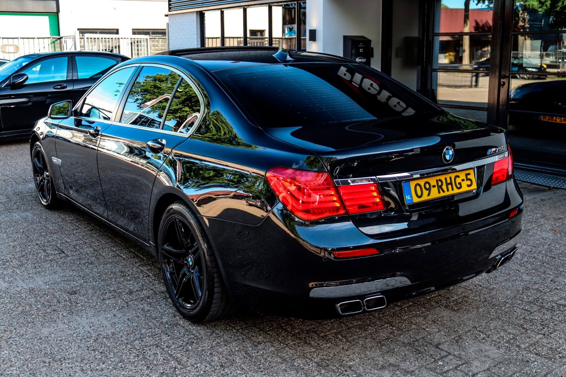 BMW 7-serie 750i M-Pakket PANO NAP SOFTCLOSE HUD 360 CAMERA, Auto's, BMW, Automaat, Euro 5, Achterwielaandrijving, Gebruikt